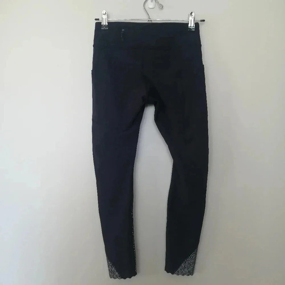 Lululemon Tight Stuff Tights II Leggings 25" in Navy with Silver Scallop Hem 4 - Picture 4 of 16